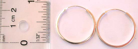 Flat circluar loop shape pattern design sterling silver earring