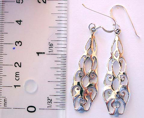 Cut-out Celtic pattern design sterling silver earring with fish hook to fit