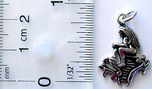 Sitting naked lady pattern design sterling silver pendant