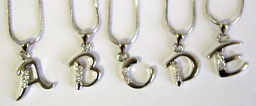 Plain alphabet necklace, 26 alphabet letters available. Initial necklace wholesale at low cost.