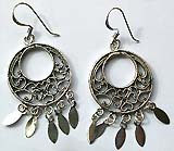 Cut-out double circle pattern sterling silver earring with 5 oval pattern on bottom