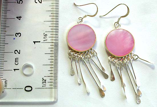 Wholesale product, pinky shell inlaid jewelry products include earring, pendant and bracelet.    
