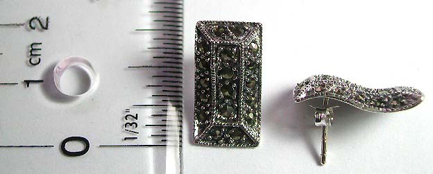 Stud earring made of 925. sterling silver in multi marcasite stone embedded, wavy rectangular