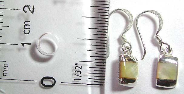 Sterling silver earring in rectangular pattern design with mini yellow seashell stone