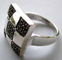 Sterling silver ring with multi mini red cz stone embedded square pattern decor at center