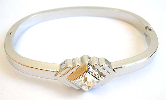Fashion bangle bracelet with diamond shape clear cz 