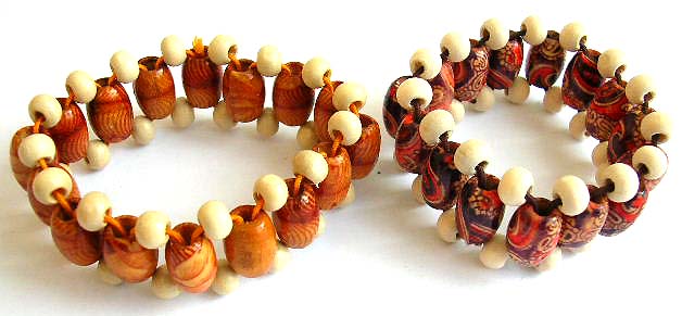 Fashion stretchy bracelet with multi assorted pattern decor olive shape wooden beads inlaid
