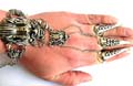 Fashion slave bracelet with double evil head pattern design and 3 chain in sharp nail rings 