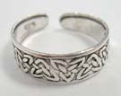 Celtic style triangle knot design on 925 sterling silver toe ring 