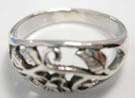 Vine and leaf theme on 925. sterling silver ring 