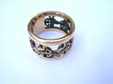 Double band bronze ring with rose vine design in center 